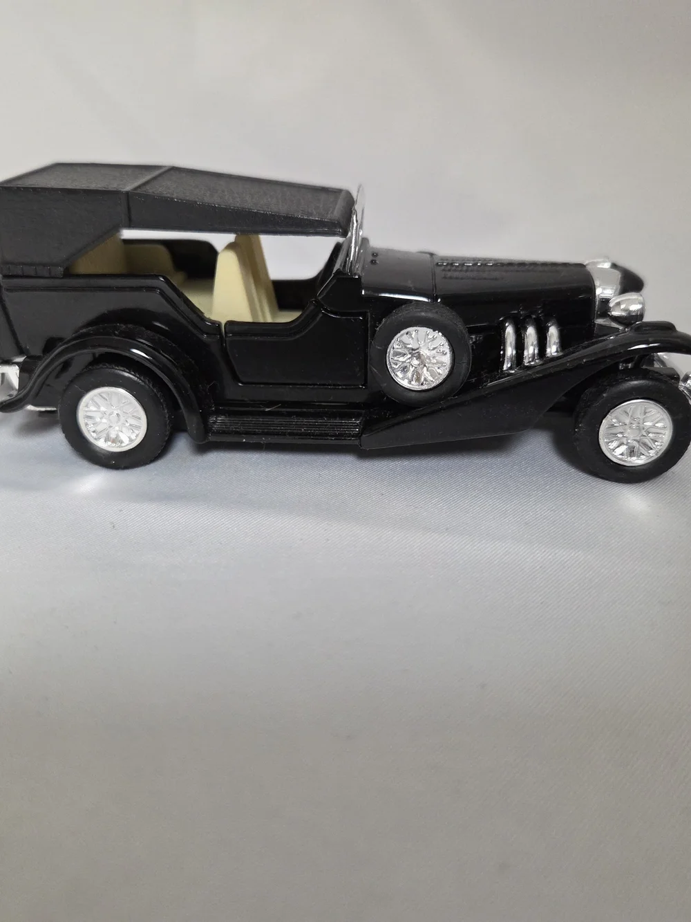 Roadster‎ Convertible SS4711 Black Die Cast Hard Top Car Friction Drive